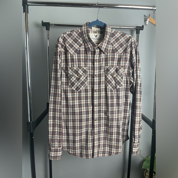 American Eagle Outfitters Vintage Fit. Large. Plaid. Excellent. Only One Left!!! - Picture 1 of 5